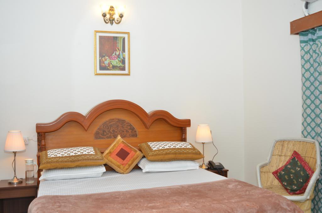 Rampura Kothi Bed & Breakfast ชัยปุระ ภายนอก รูปภาพ