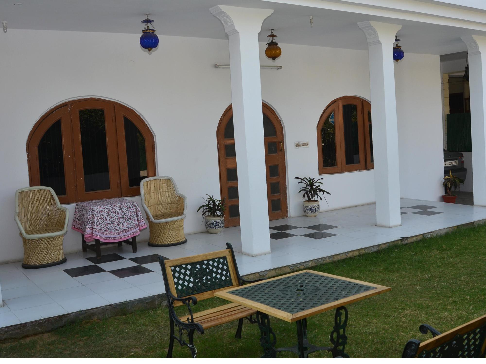 Rampura Kothi Bed & Breakfast ชัยปุระ ภายนอก รูปภาพ